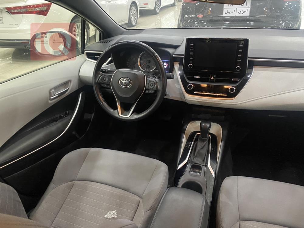 تۆیۆتا کۆرۆلا